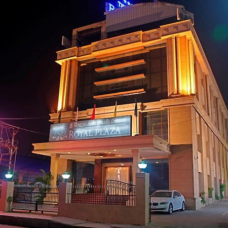 Hotel Royal Plaza Chennai Esterno foto